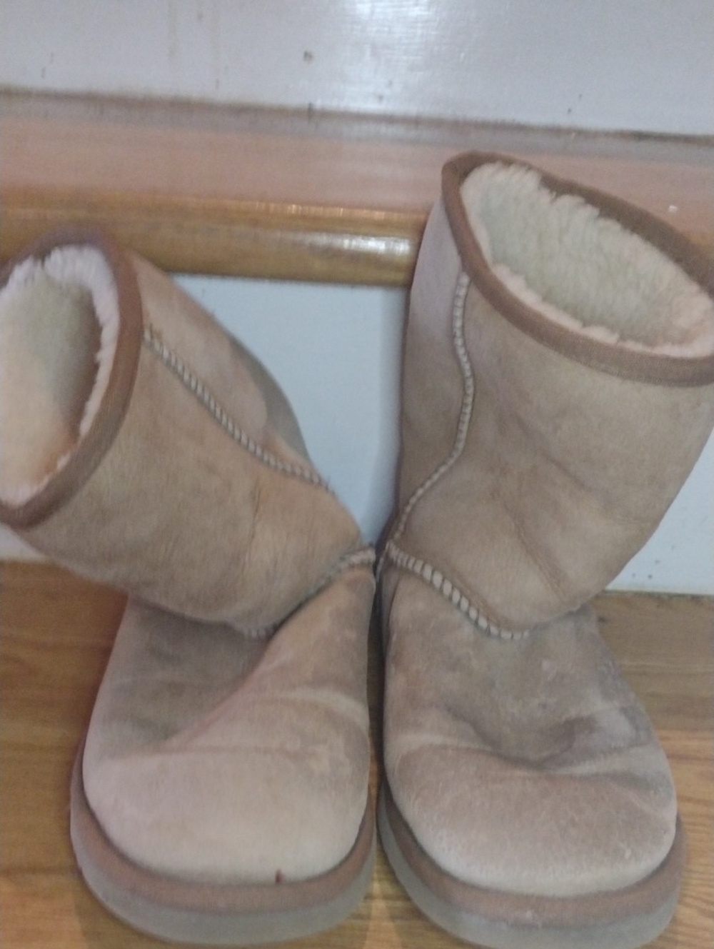 UGG Women's Short Shearling Lined Boots - Chestnut